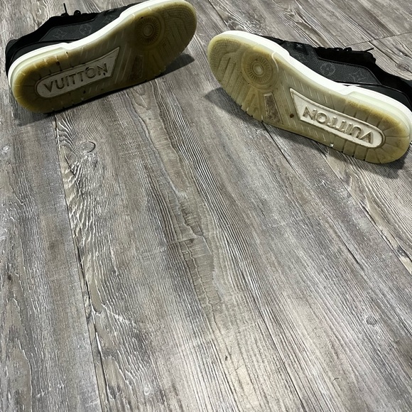 LV trainer sneakers size Men’s 12 / 45 - Picture 4 of 6